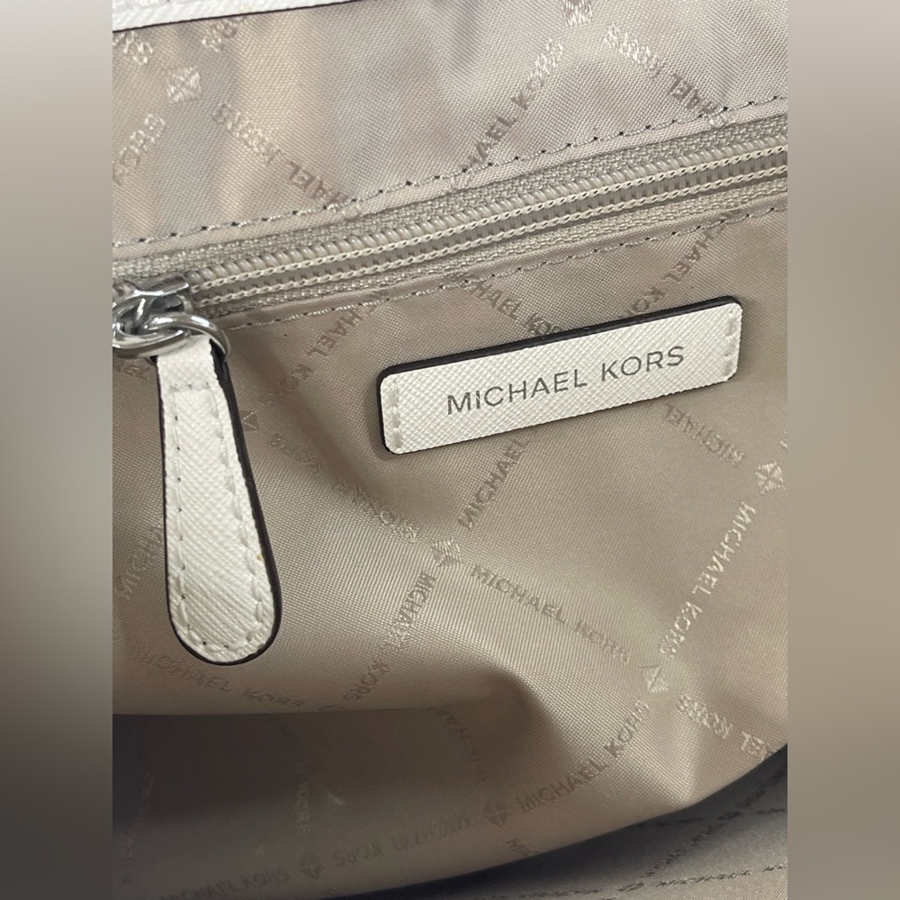 Michael Kors Taupe and Cream Shoulder Bag - Picture 15 of 16